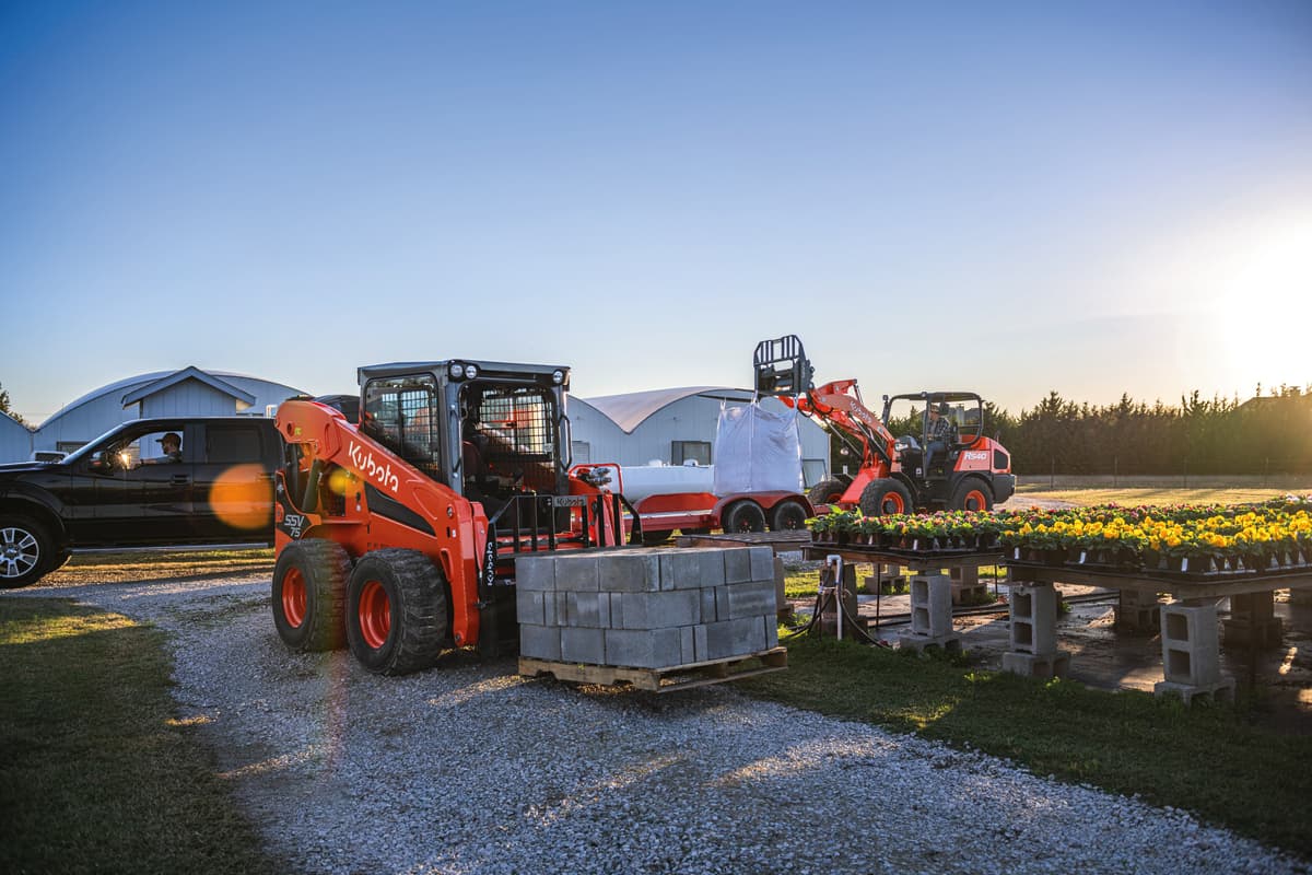 Kubota Skid Steer with pallet forks